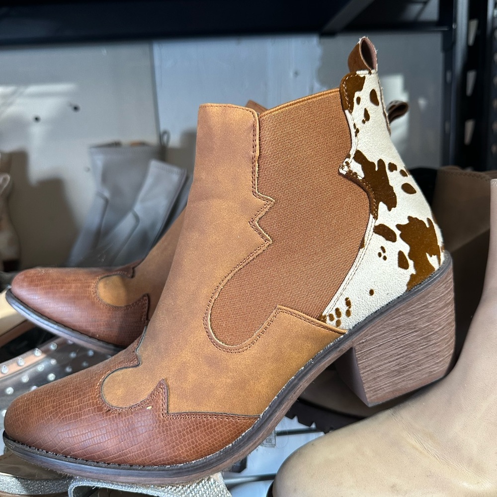 Never worn boots- MIA from Buckle